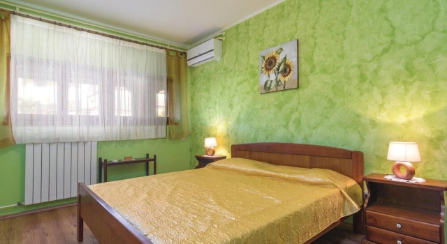 Awesome Home in Pula with WiFi, Hot Tub & Sauna, Rezervovat Hotel Hotely v Pula Region s parkováním, Parkování