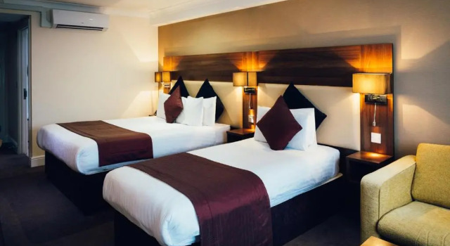 Двухместный номер Standard voco Letchworth Hall by IHG