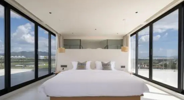 Люкс Sanya Coconut Sea Melody Hotel (Sanya Phoenix International Airport Branch)