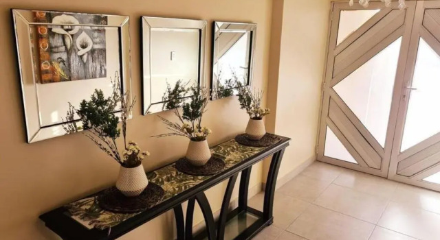 Коттедж с 6 комнатами Chios Place