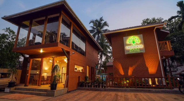 TreeHouse MARS Beach Cottages, Rezerwuj Hotel Calangute North Goa