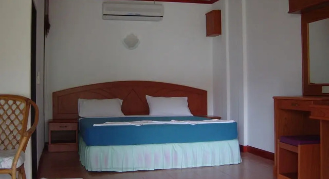 Номер Premier с балконом Noble House Beach Resort