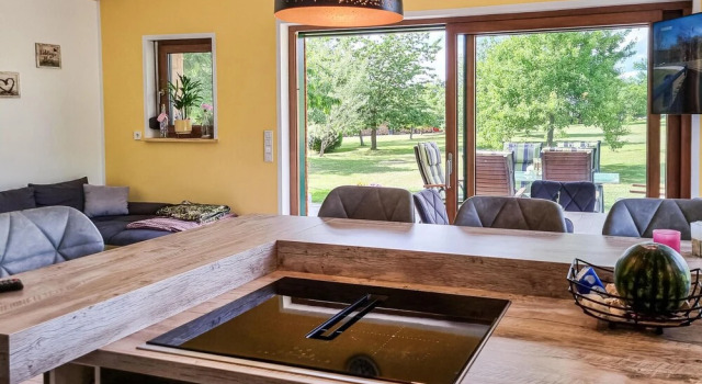 Nice Home in Falkenstein With Sauna, Wifi and 2 Bedrooms, Book Hotel Hoteller i Falkenstein med parkering, Parkering