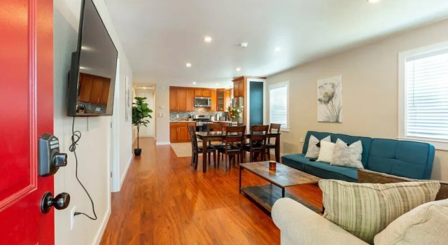 Marbella Lane-spacious 5BR Ideal for Biz & Families in SJ, Забронировать Дом для отпуска Сан-Хосе Silicon Valley