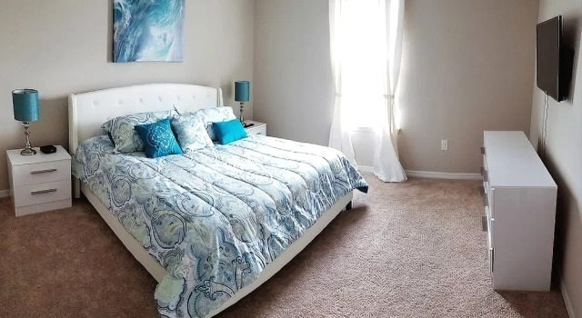 ST4746TD Solterra - Four Bedroom Townhouse, Забронировать Отель Отели Давенпорт с парковкой, Парковка