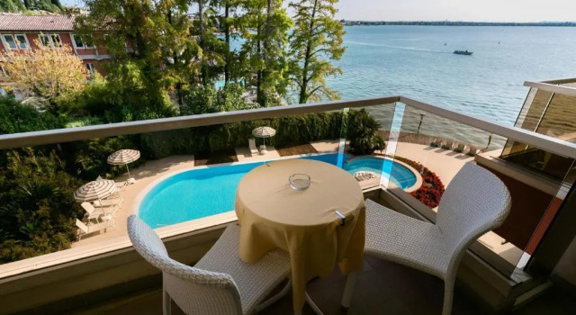 Двухместный номер Superior с частичным видом Hotel Continental Wellness & Spa