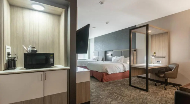 Четырёхместный люкс SpringHill Suites by Marriott Stillwater