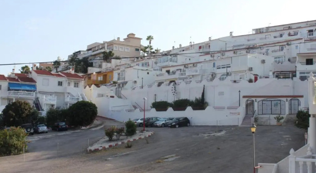 Bungalow cerca de la playa de La Mata, Забронировать Отель Торревьеха Коста-Бланка, рядом с Molino del Agua Park Municipal Natural Park