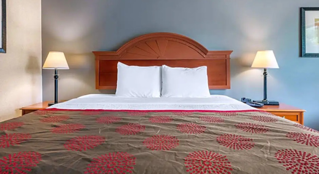 Люкс Clarion Inn Levittown - Philadelphia Langhorne