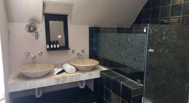 Номер Standard Mandalay Beach Guest House