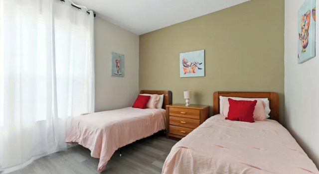 Resort Condo 3BR - Pool Balcony Near Disney