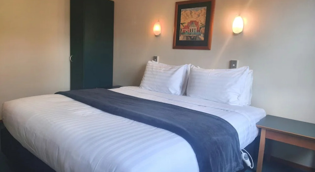 Номер Premium c 1 комнатой с балконом Aspen Lodge Motel
