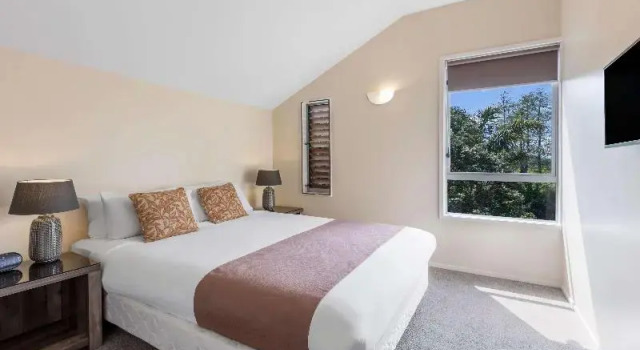 Номер Standard с балконом Ramada Resort By Wyndham Rotorua Marama