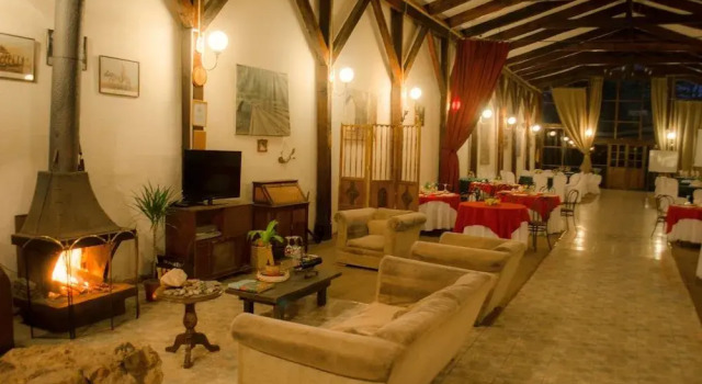 Arunco Hotel