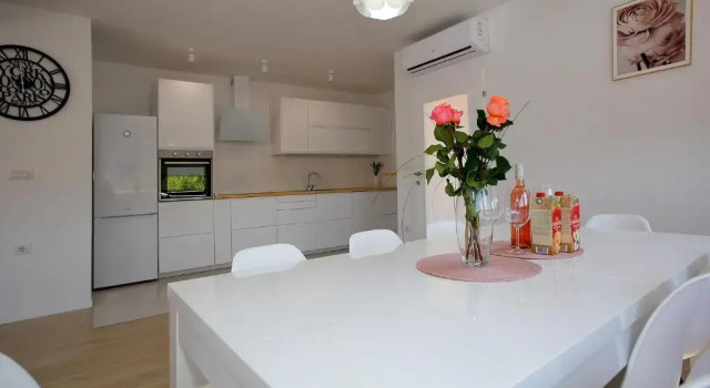 Вилла Deluxe Beautiful Villa L&T 1 Nin