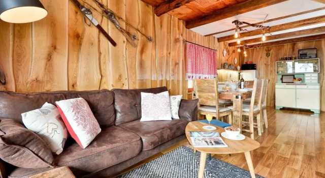 Awesome Home in Stubicke Toplice With 2 Bedrooms, Wifi and Outdoor Swimming Pool, Забронировать Отель Отели Стубичке-Топлице с парковкой, Парковка