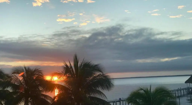 Bungalov Tilt-TA-Dock Resort Belize