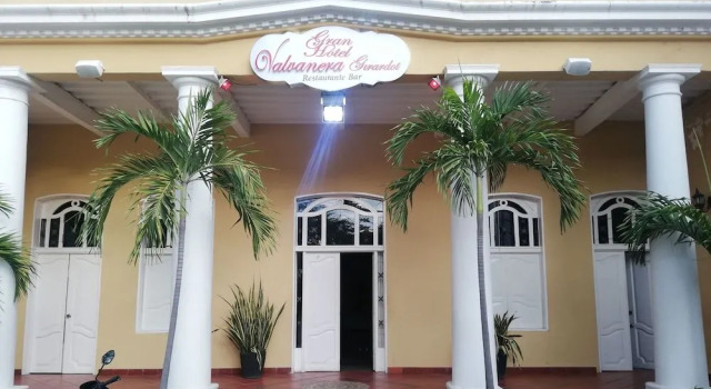 Gran Hotel Valvanera Girardot, Reservar Hotel Hotéis em Cundinamarca com estacionamento, Estacionamento