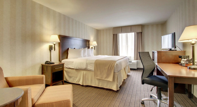 The Atrium Hotel on Third, Забронировать Отель Отели Иллинойс 3 звезды, 3*