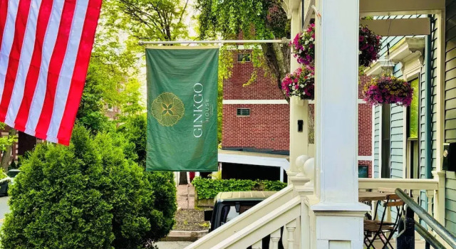 Ginkgo House on Harvard, Забронировать Отель Central Square Кембридж