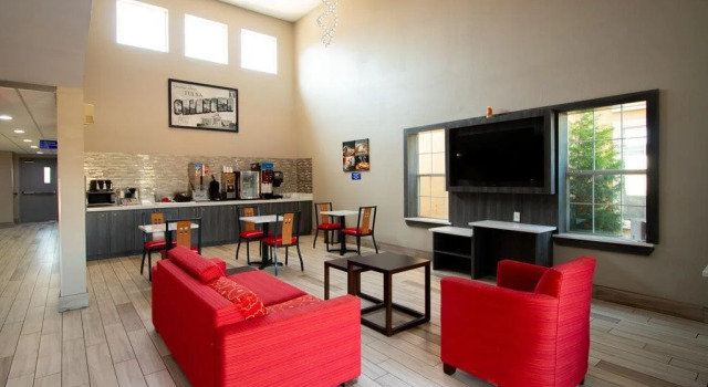 SureStay Plus Hotel by Best Western Tulsa East, Varaa Hotelli Tulsa Oklahoma