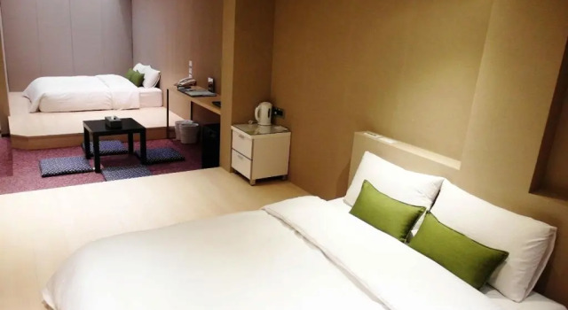 Четырёхместный номер Standard ARK Hotel - Dongmen