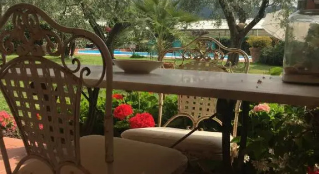 B&B Il Portico, Book Bed and Breakfast Hoteller i Sarzana med parkering, Parkering