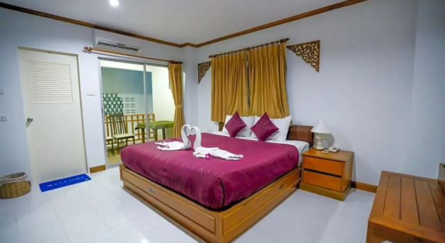 Двухместный номер Standard с видом на море Hua Hin White Villa Hotel - SHA Certified