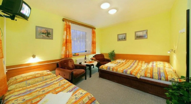 Hotel Stary Mlyn, Забронировать Отель Рокитнице-над-Йизероу Либерецкий край, рядом с Dědek