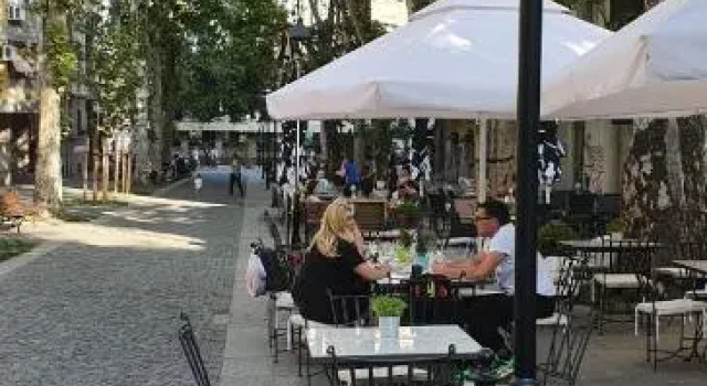 Lupino Apartments