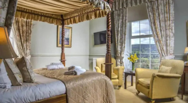 Номер Superior The Manor Hotel