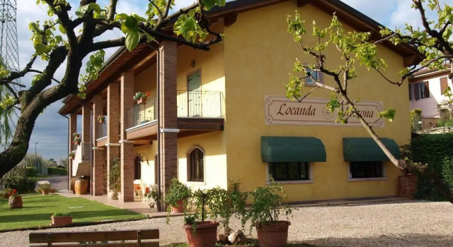 Locanda Arizona, Prenota Hotel Hotel a Veneto con piscina, Piscina