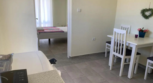 Gosa Apartments, Book Apartment Bar Bar County