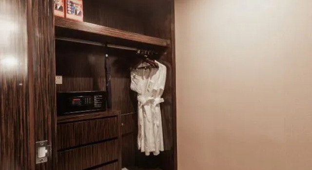 Люкс Deluxe Four Seasons Yony Hotel