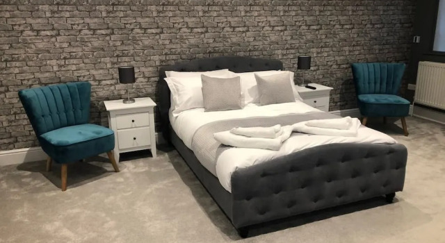 Beautiful Family Home With 42ft Pool & Cinema Room, 预订 酒店 Haverhill 萨福克