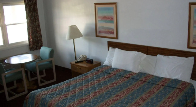 Red Carpet Inn Richmondville, Varaa Mini-hotelli Richmondville 