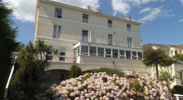 Abbey Court Hotel, Забронировать Отель Отели Торки с бассейном, рядом с Corbyn Beach, Бассейн