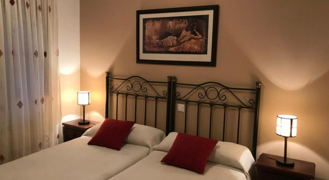 CASA RURAL LA IBIENZA, Prenota Hotel Zarzuela del Pinar 