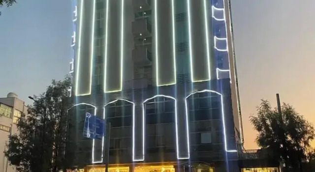 Afro legacy hotel, Забронировать Отель Отели Lideta с парковкой, Парковка