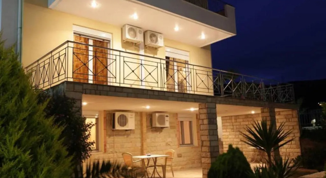 Апартаменты Villa Christine - Maisonettes with fireplace