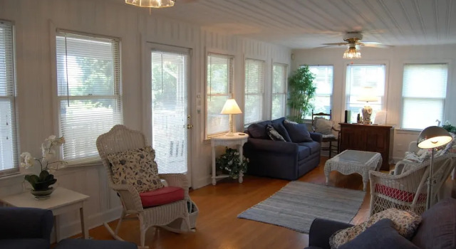E-Z Does It - 7 Br Home