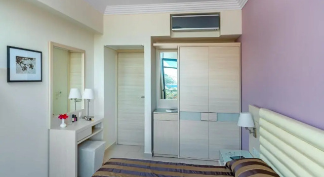 Полулюкс Ai Yannis Suites and Apartments Hotel