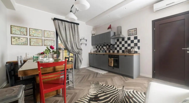 Les Petites Maisons, Забронировать Отель Отели Озера Больсена с парковкой, Парковка