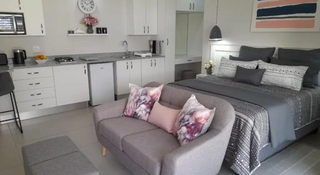 Kent Manor Guest Suites