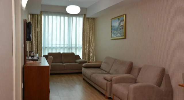 Люкс с 2 комнатами Grand Karot Hotel
