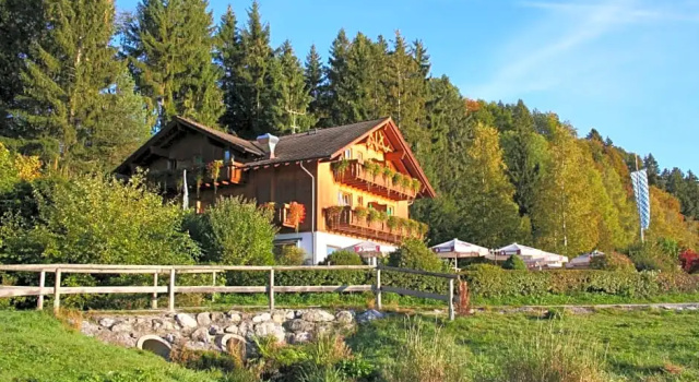 Cafe Maria - Pension - B&B, Reserva ahora Hotel Hoteles en Ostallgaeu con aparcamiento, Aparcamiento