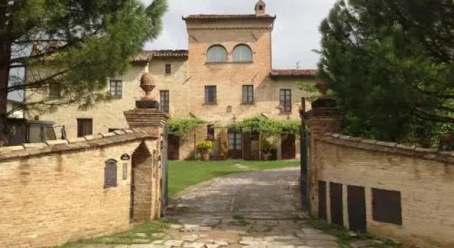 Monastery Birbino, Забронировать Отель Читта-ди-Кастелло Умбрия