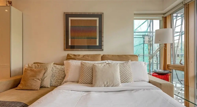 Bright 1 Bedroom Apartment Near London Bridge With Balcony