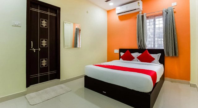 OYO 40125 Srirama Hotels, Gachhibowli, Rezerwuj Hotel Gachibowli 