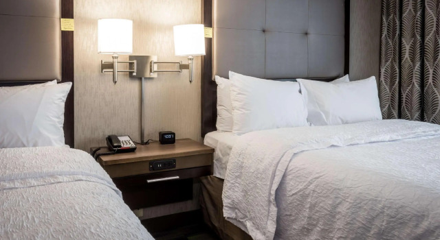 Четырёхместный номер Standard Hampton Inn & Suites By Hilton Hammond, In